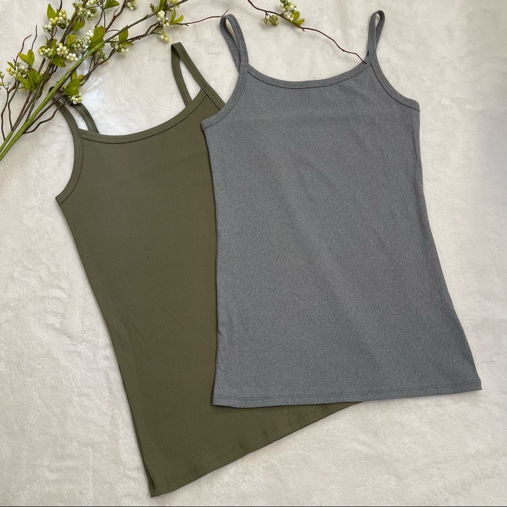 No Boundaries Set of Two Spaghetti Strap Tank Tops Size M (7-9)
